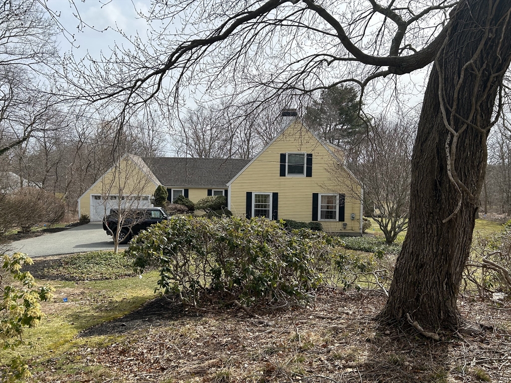 9 Burnham Road Wenham, MA 01984 - Photo 1 of 1 Gallery Image 1