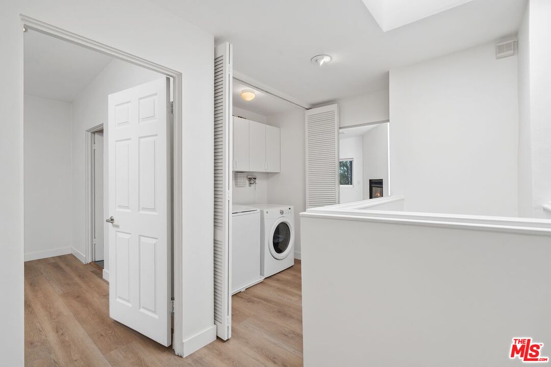3023 Berkeley Avenue, Unit 8 Los Angeles, CA 90026 - Photo 23 of 38