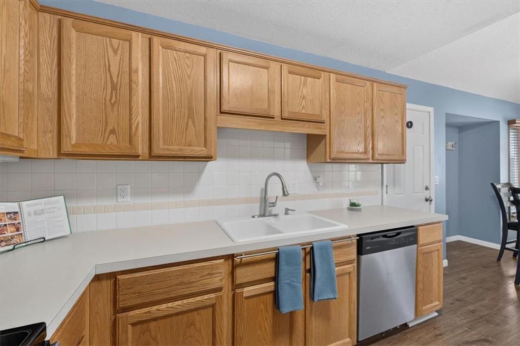 4714 Harvard Road Lawrence, KS 66049 - Photo 12 of 41 Gallery Image 12