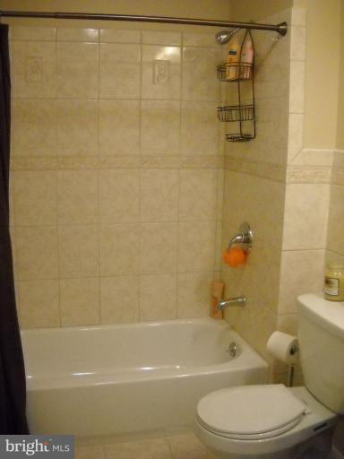 5639 Govane Avenue Baltimore, MD 21212 - Photo 13 of 30 Bath #2