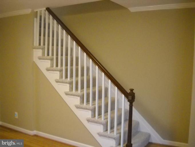 5639 Govane Avenue Baltimore, MD 21212 - Photo 4 of 30 Staircase