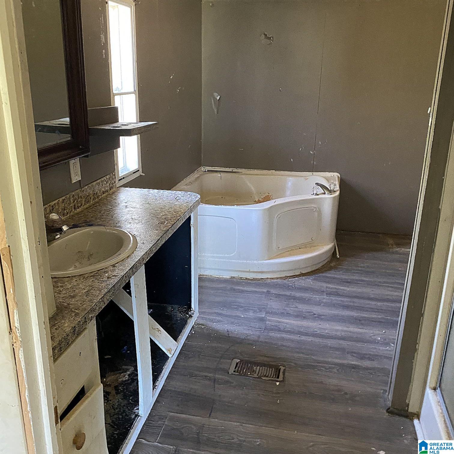 490 Gregory Road Jasper, AL 35503 - Photo 15 of 21