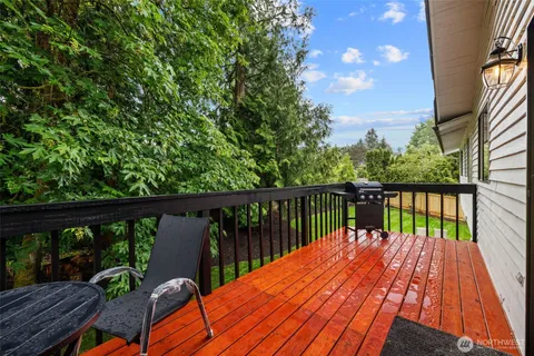 $975,000 | 16031 Southeast 167th Place, Renton, WA 98058