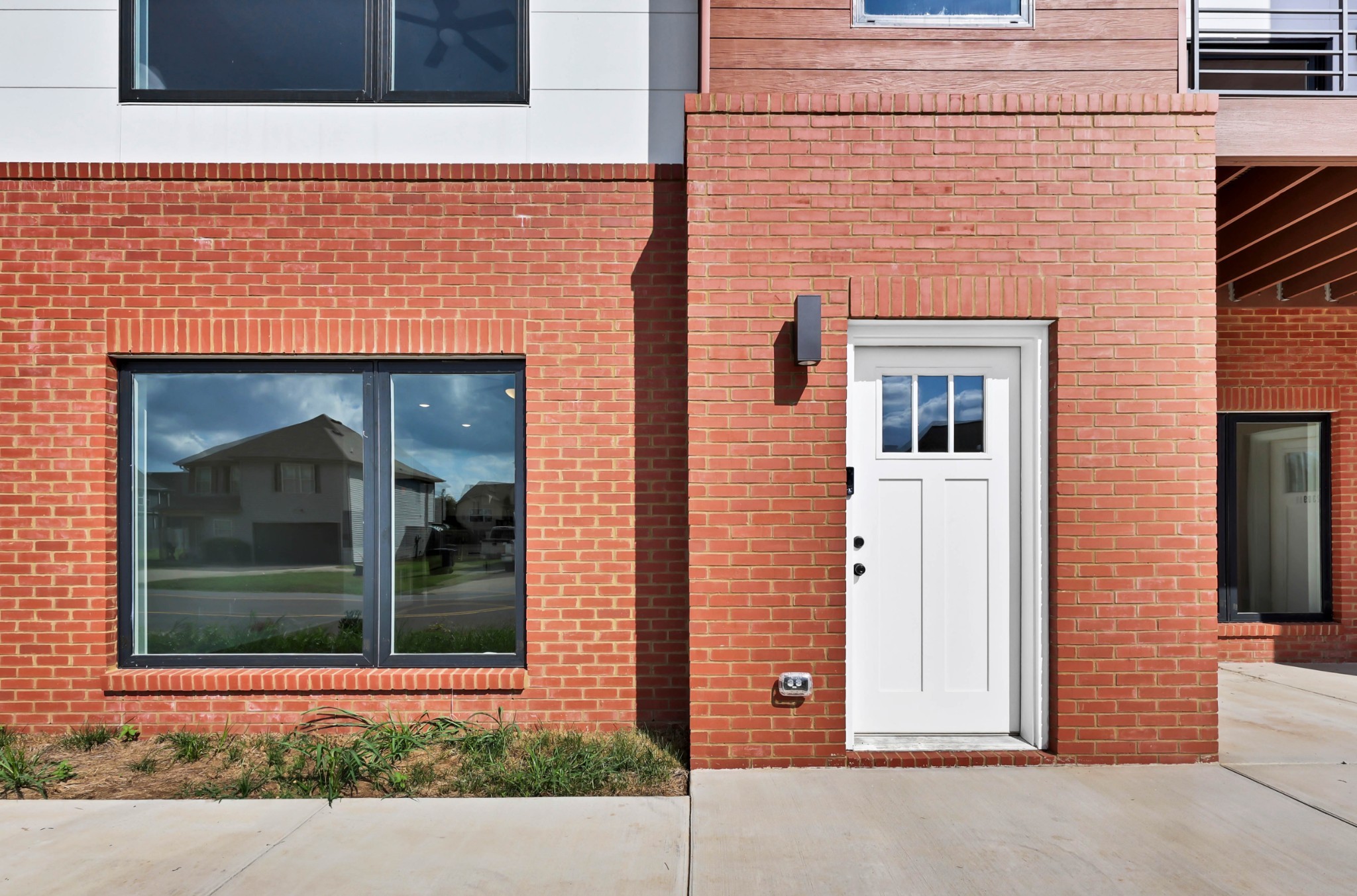 2391 Pea Ridge Road Clarksville, TN 37040 - Photo 2 of 32