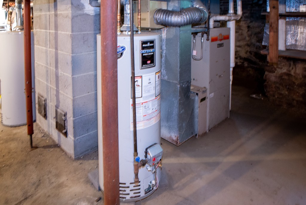 12 Leonard Street Greenfield, MA 01301 - Photo 15 of 28