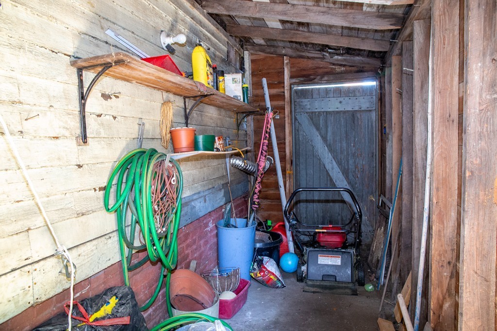 12 Leonard Street Greenfield, MA 01301 - Photo 17 of 28