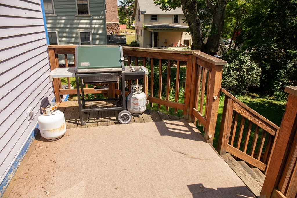 12 Leonard Street Greenfield, MA 01301 - Photo 20 of 28