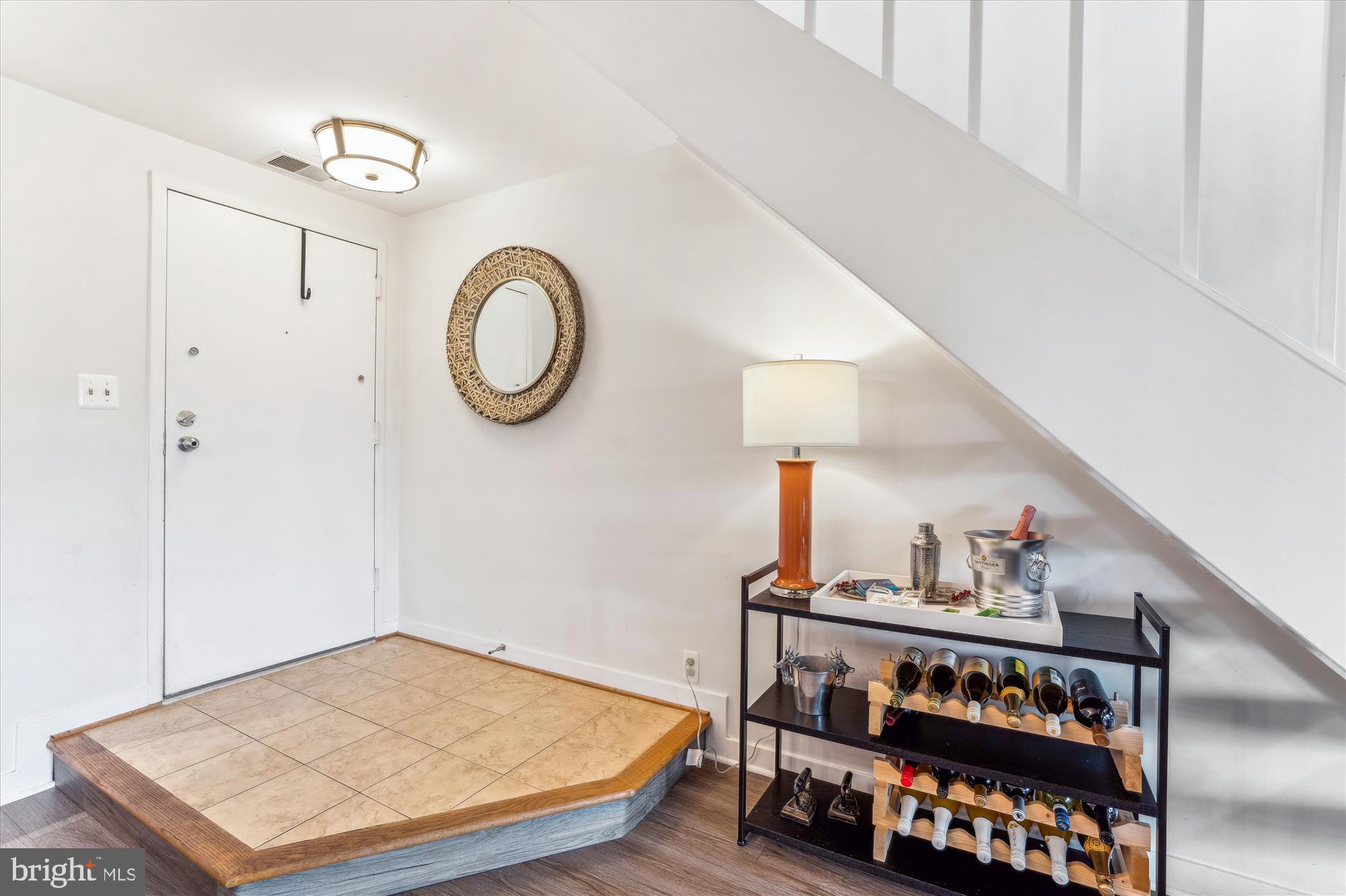 2108 Chesapeake Harbour Drive East, Unit 201 Annapolis, MD 21403 - Photo 2 of 82 Entry