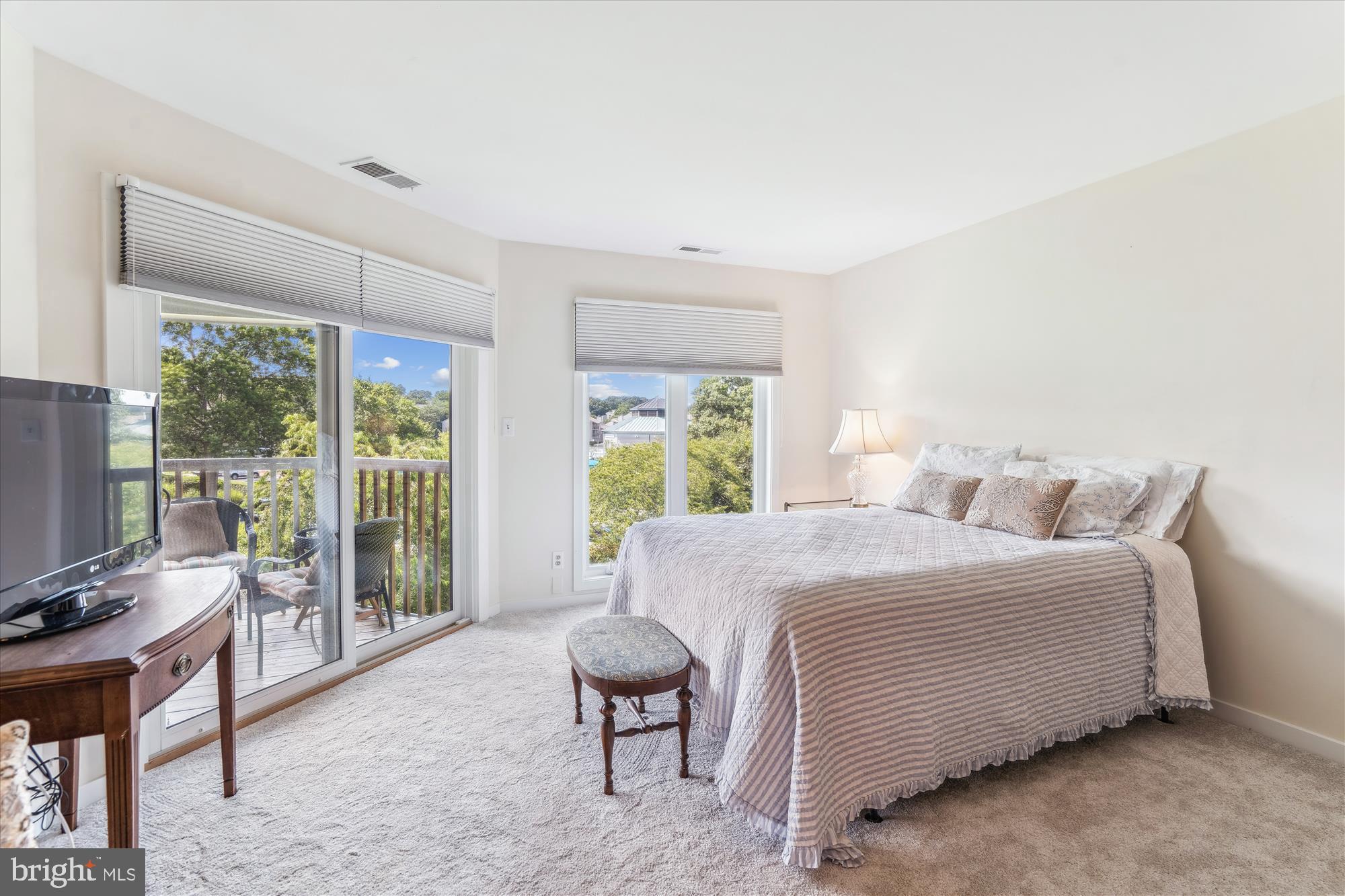 2108 Chesapeake Harbour Drive East, Unit 201 Annapolis, MD 21403 - Photo 21 of 82 Primary Bedroom