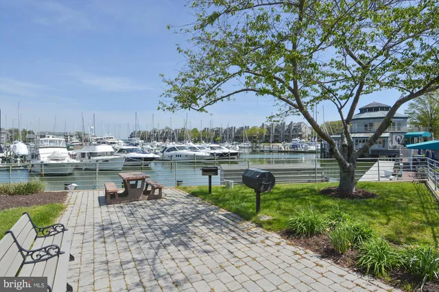 $630,000 | 2108 Chesapeake Harbour Drive East, Unit 201, Annapolis, MD 21403