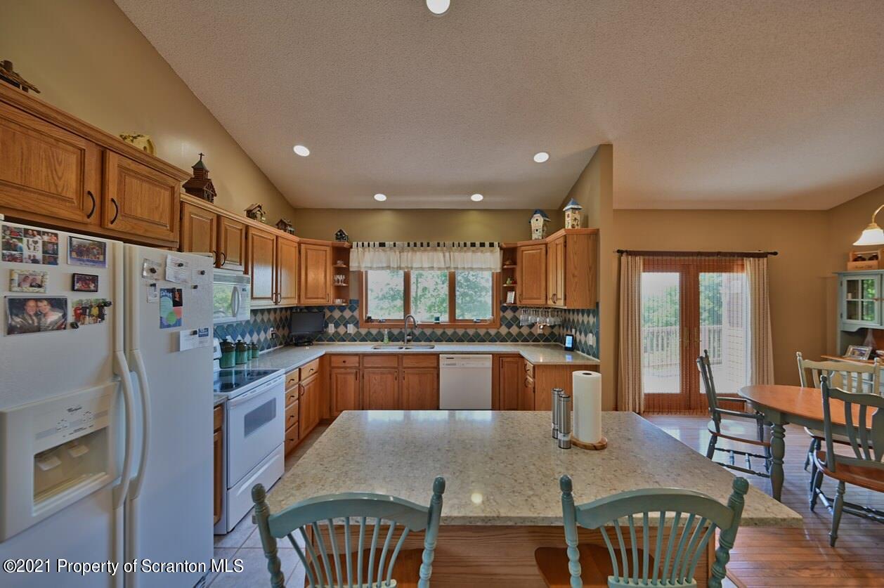 748 Overlook Road Carbondale, PA 18407 - Photo 18 of 117 Gallery Image 18