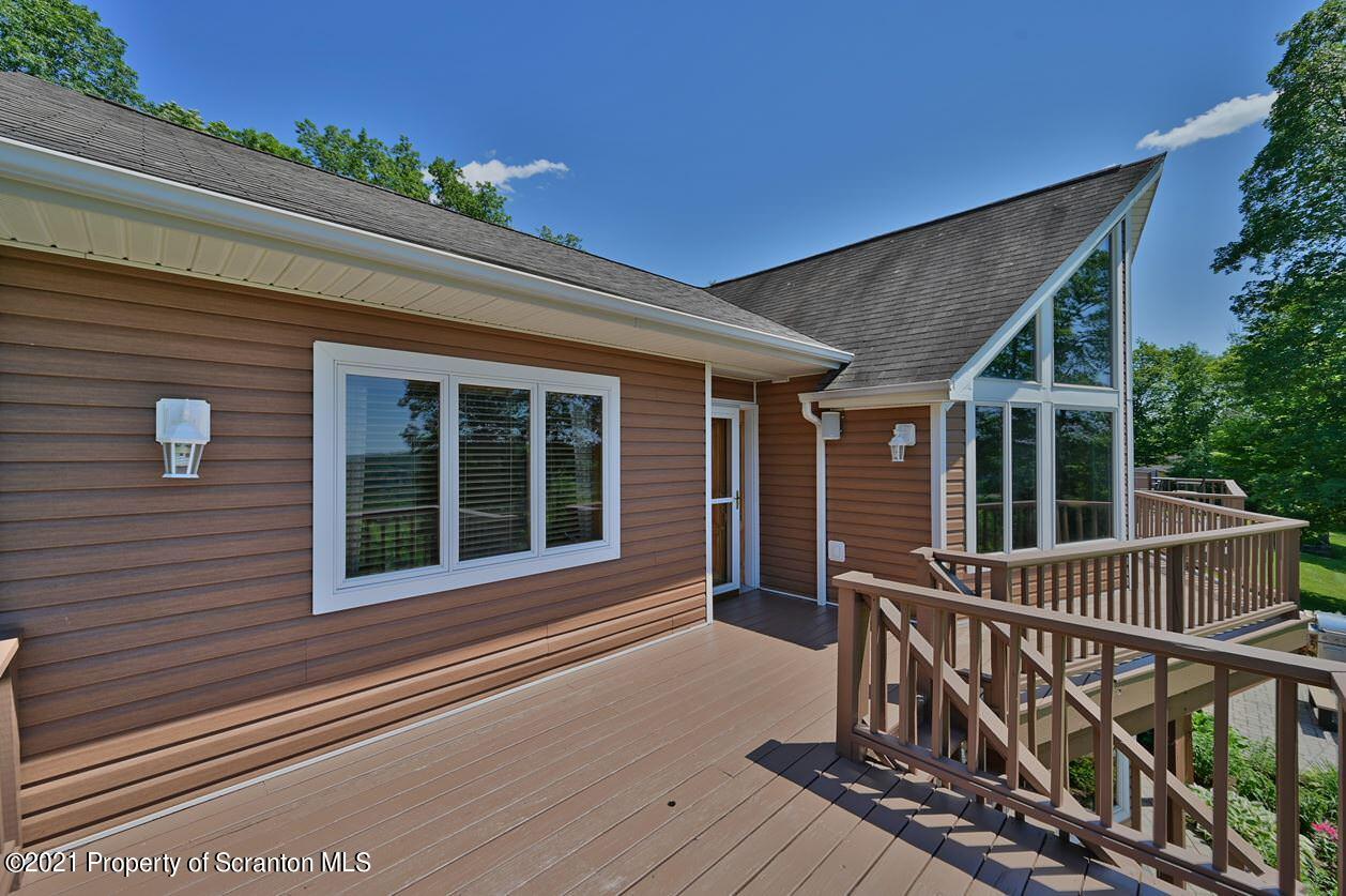 748 Overlook Road Carbondale, PA 18407 - Photo 4 of 117 Gallery Image 4