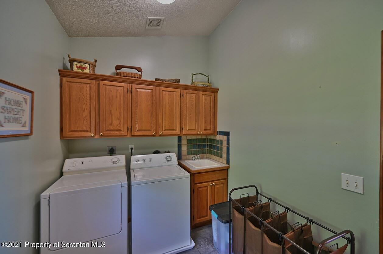 748 Overlook Road Carbondale, PA 18407 - Photo 51 of 117 Gallery Image 51