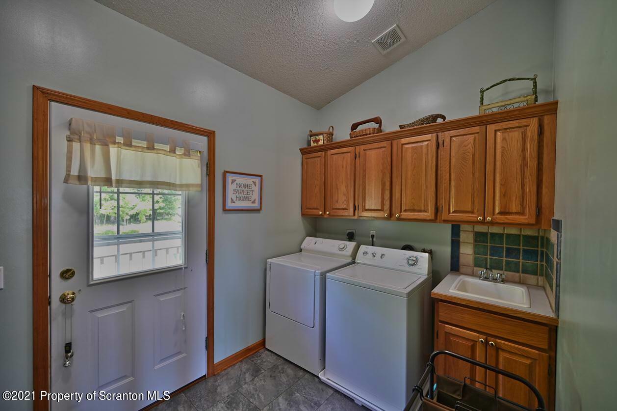 748 Overlook Road Carbondale, PA 18407 - Photo 52 of 117 Gallery Image 52
