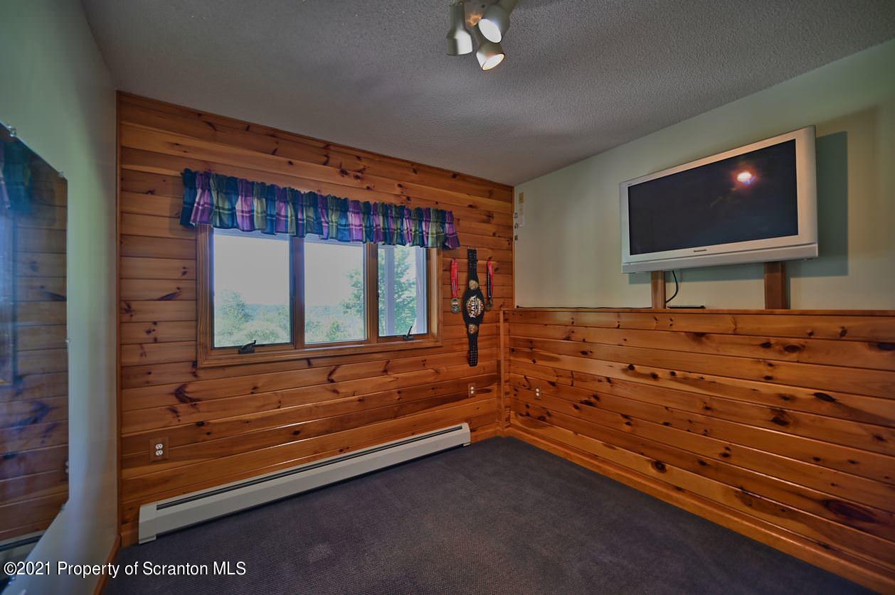 748 Overlook Road Carbondale, PA 18407 - Photo 70 of 117 Gallery Image 70