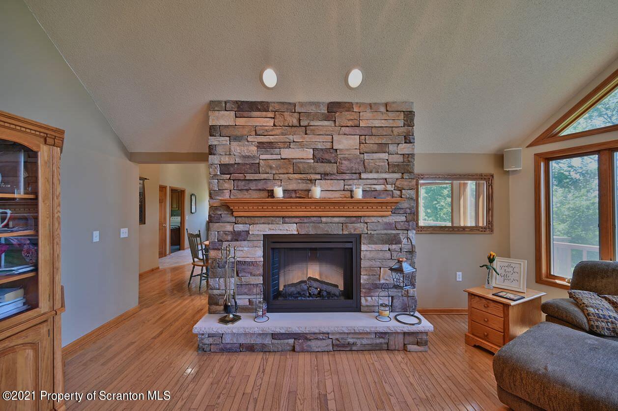 748 Overlook Road Carbondale, PA 18407 - Photo 9 of 117 Gallery Image 9