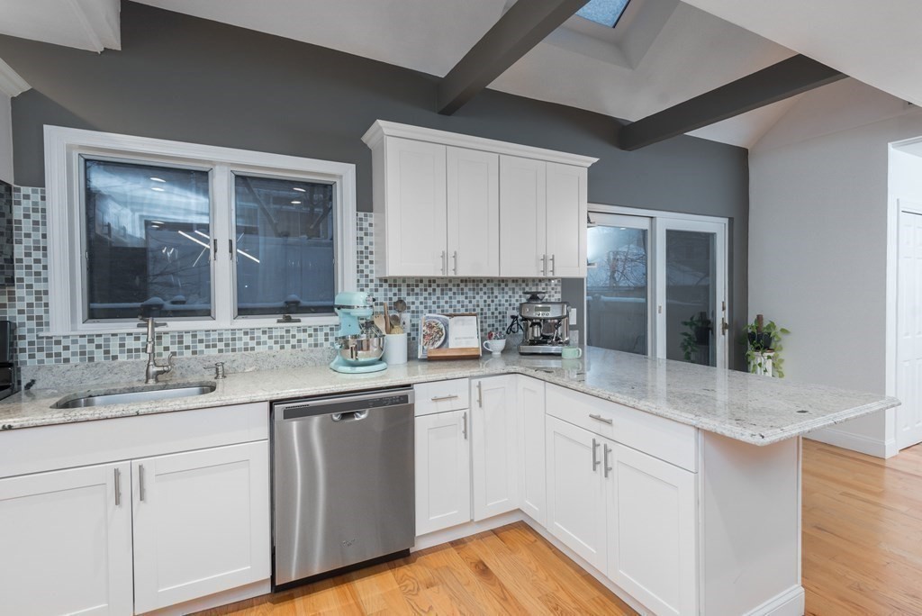 33 A Appleton Street, Unit 2 Arlington, MA 02476 - Photo 6 of 30 Gallery Image 6
