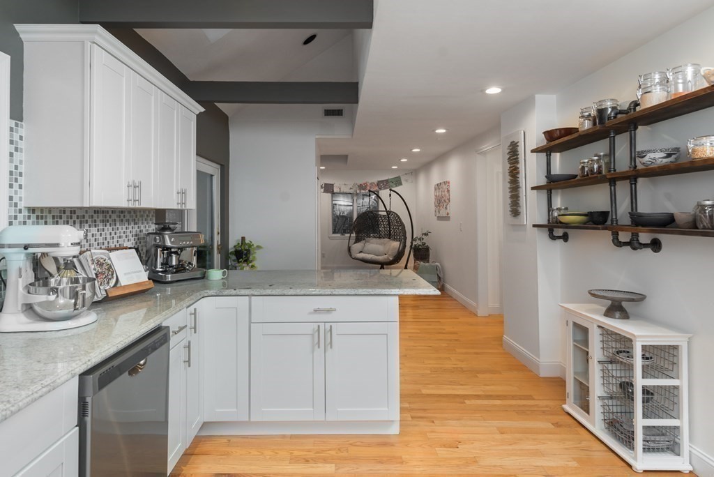 33 A Appleton Street, Unit 2 Arlington, MA 02476 - Photo 8 of 30 Gallery Image 8