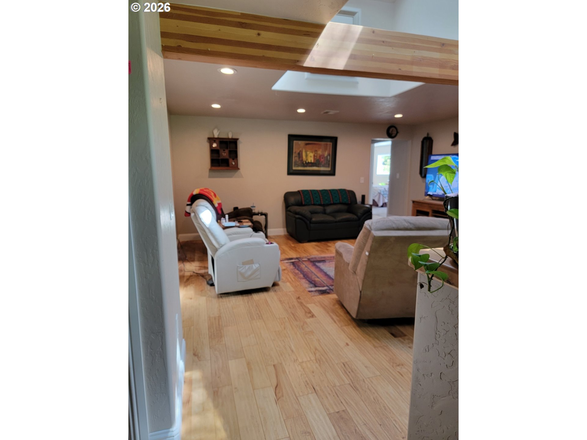 16870 Thompson Road Brookings, OR 97415 - Photo 11 of 43 Living Room