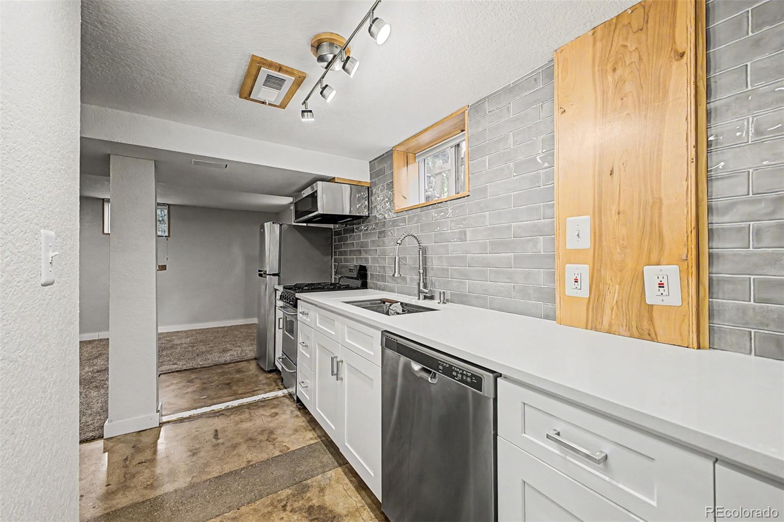 1550 Ames Street Denver, CO 80214 - Photo 18 of 31