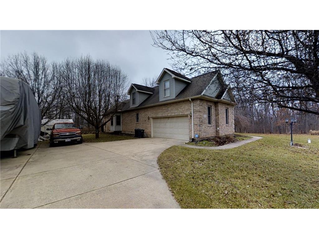 4187 Tree Line Avenue Springfield, OH 45502 - Photo 2 of 33