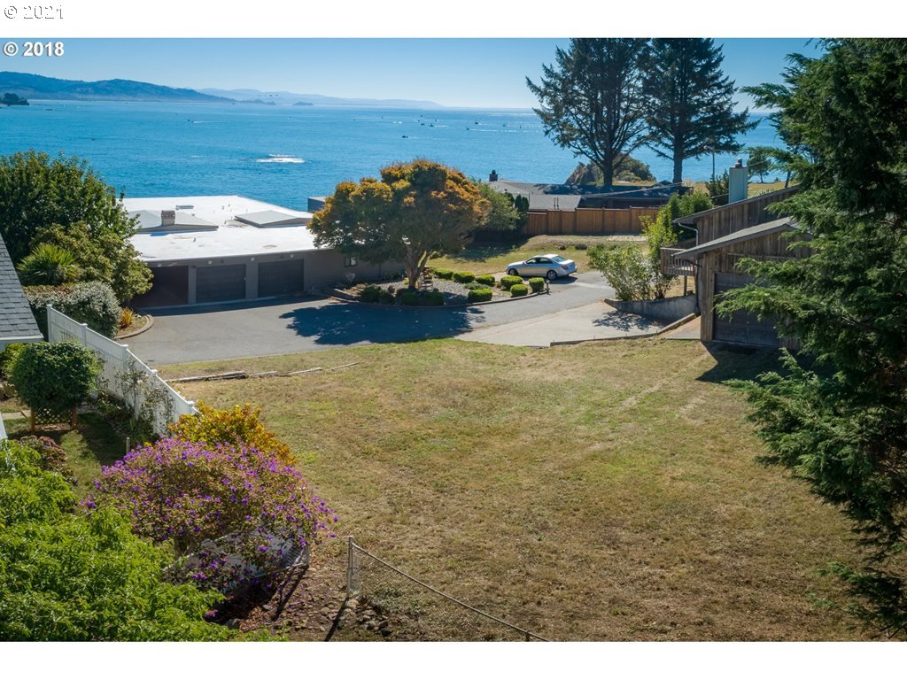 0 Otter Terrace Brookings, OR 97415 - Photo 1 of 2 a view of outdoor space and yard