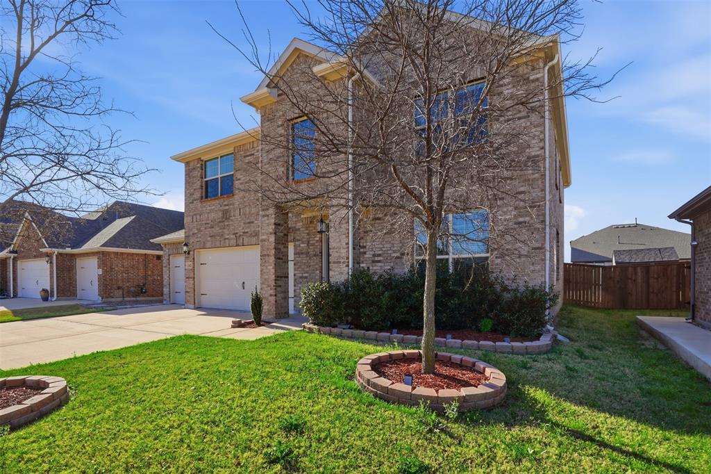 1620 Berry Rdg Trail Aubrey, TX 76227 - Photo 6 of 37