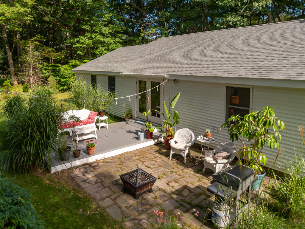 1191 Shore Road Cape Elizabeth, ME 04107 - Photo 40 of 43 Patio