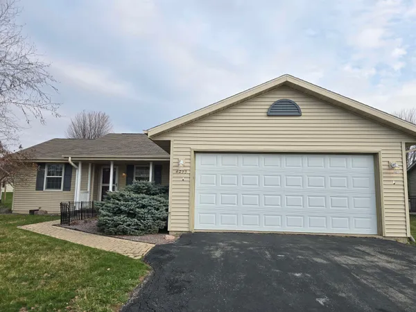 $420,000 | 4295 East Kingsford Drive, Janesville, WI 53546