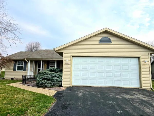 $405,000 | 4295 East Kingsford Drive, Janesville, WI 53546