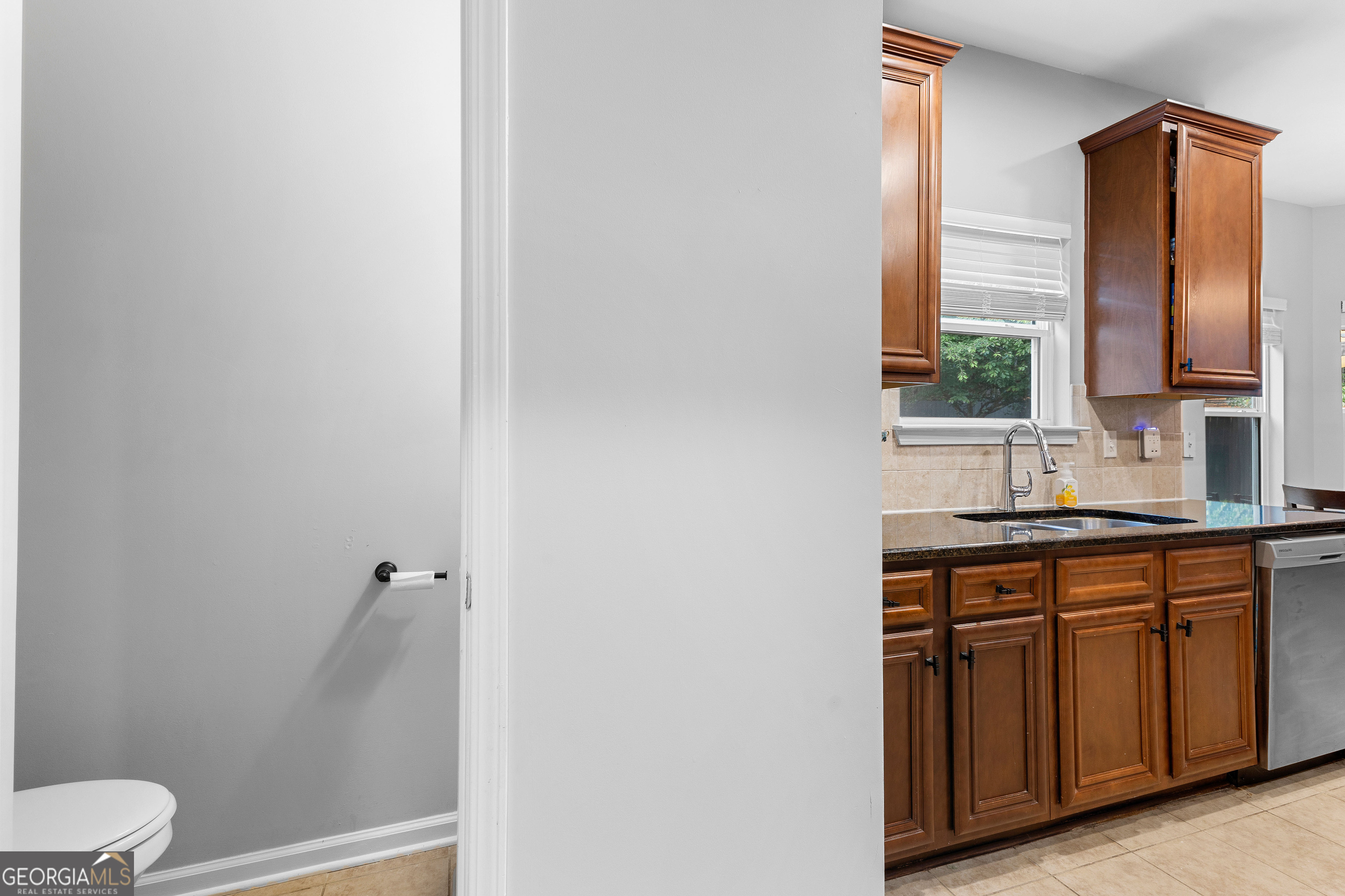 12 Seville Court Newnan, GA 30263 - Photo 20 of 45