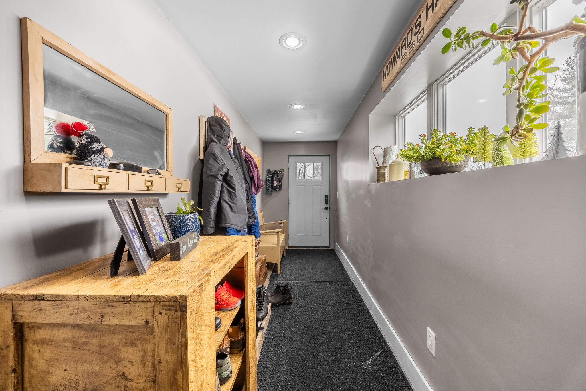 353 Fuller Road Hermon, ME 04401 - Photo 5 of 45 Entry