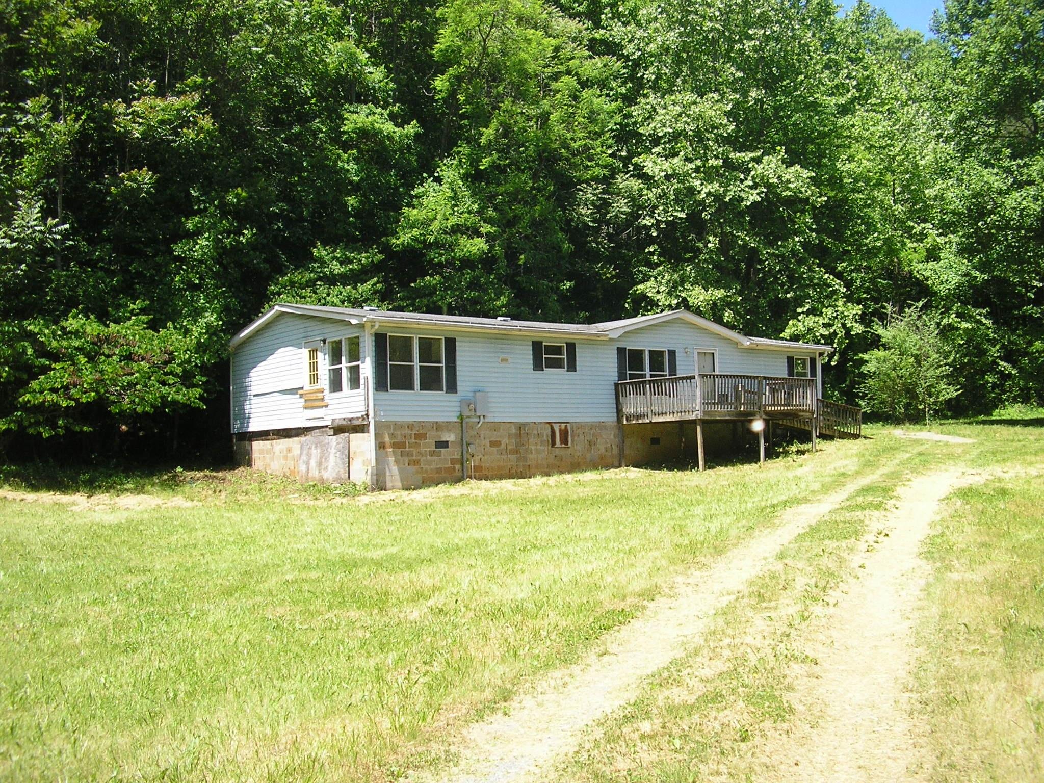 4411 Prillaman Switch Road Ferrum, VA 24088 - Photo 13 of 14 P1011734