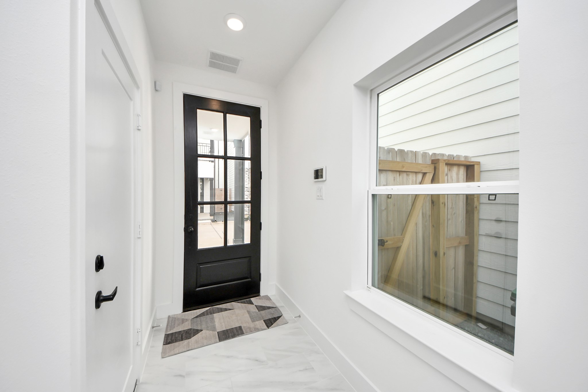 719 Marcella Street, Unit A Houston, TX 77091 - Photo 5 of 27