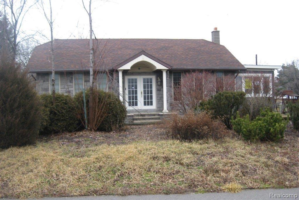 322 South Boulevard Rochester, MI 48307 - Photo 1 of 10 IMG_1519.JPG