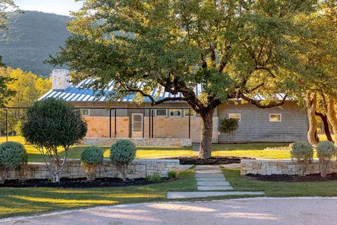 $3,250,000 | 415 Frio Canon Trail, Leakey, TX 78873