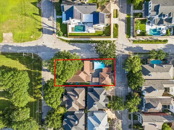 $899,900 | 1501 Herkimer Street, Houston, TX 77008