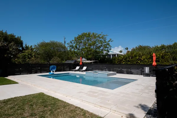 $2,750,000 | 55 Ocean Front Drive, Key Largo, FL 33037