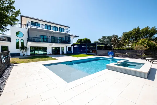 $2,750,000 | 55 Ocean Front Drive, Key Largo, FL 33037