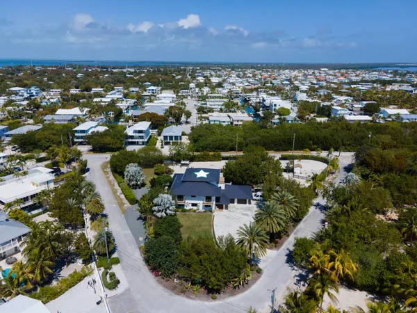 $2,750,000 | 55 Ocean Front Drive, Key Largo, FL 33037