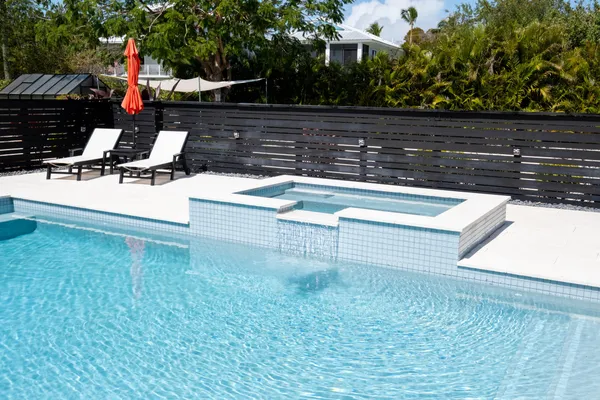 $2,750,000 | 55 Ocean Front Drive, Key Largo, FL 33037