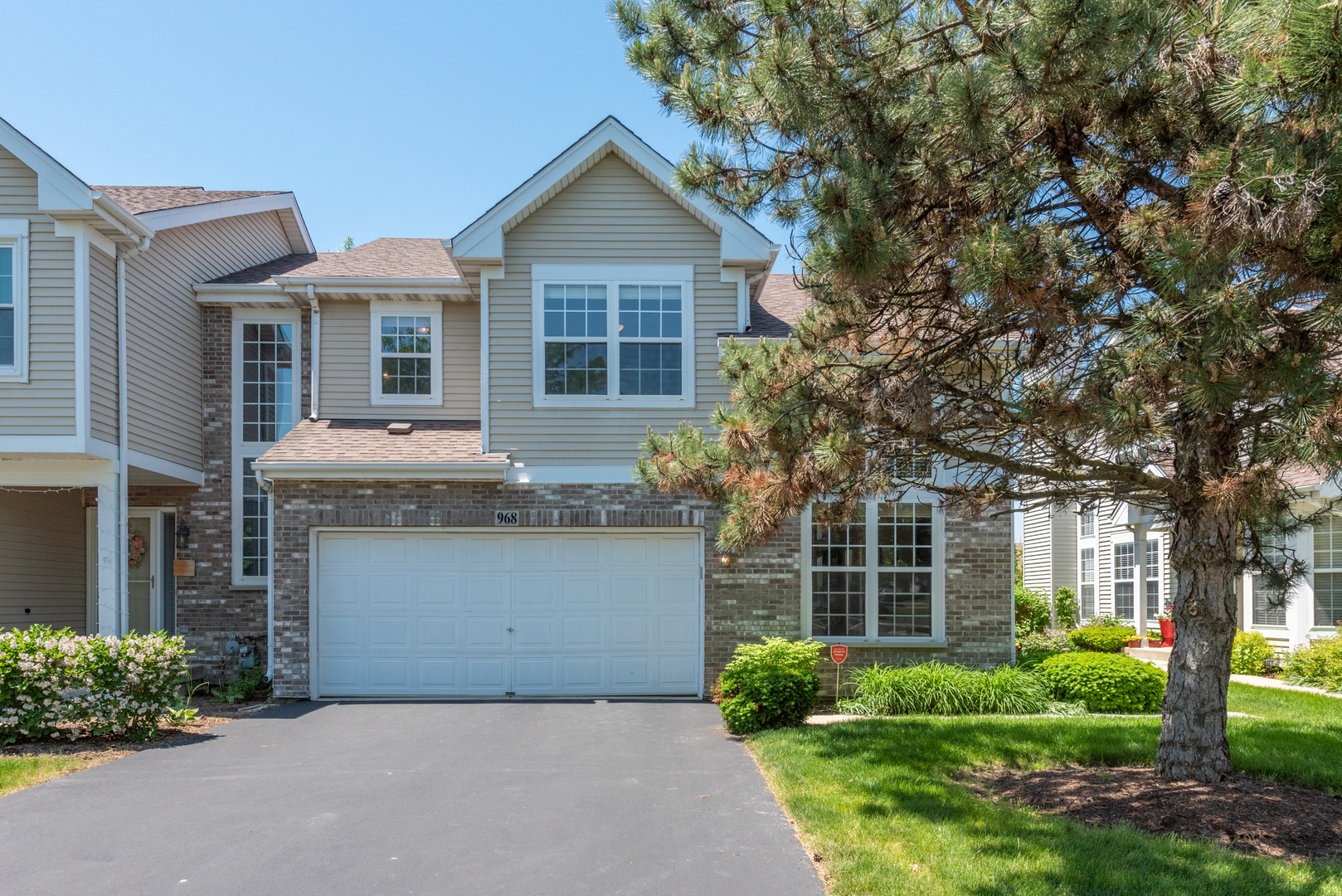 968 Willow Street Itasca, IL 60143 - Photo 1 of 38