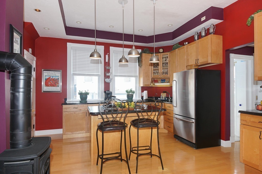 28 Fessenden Road Arlington, MA 02476 - Photo 6 of 27 Gallery Image 6