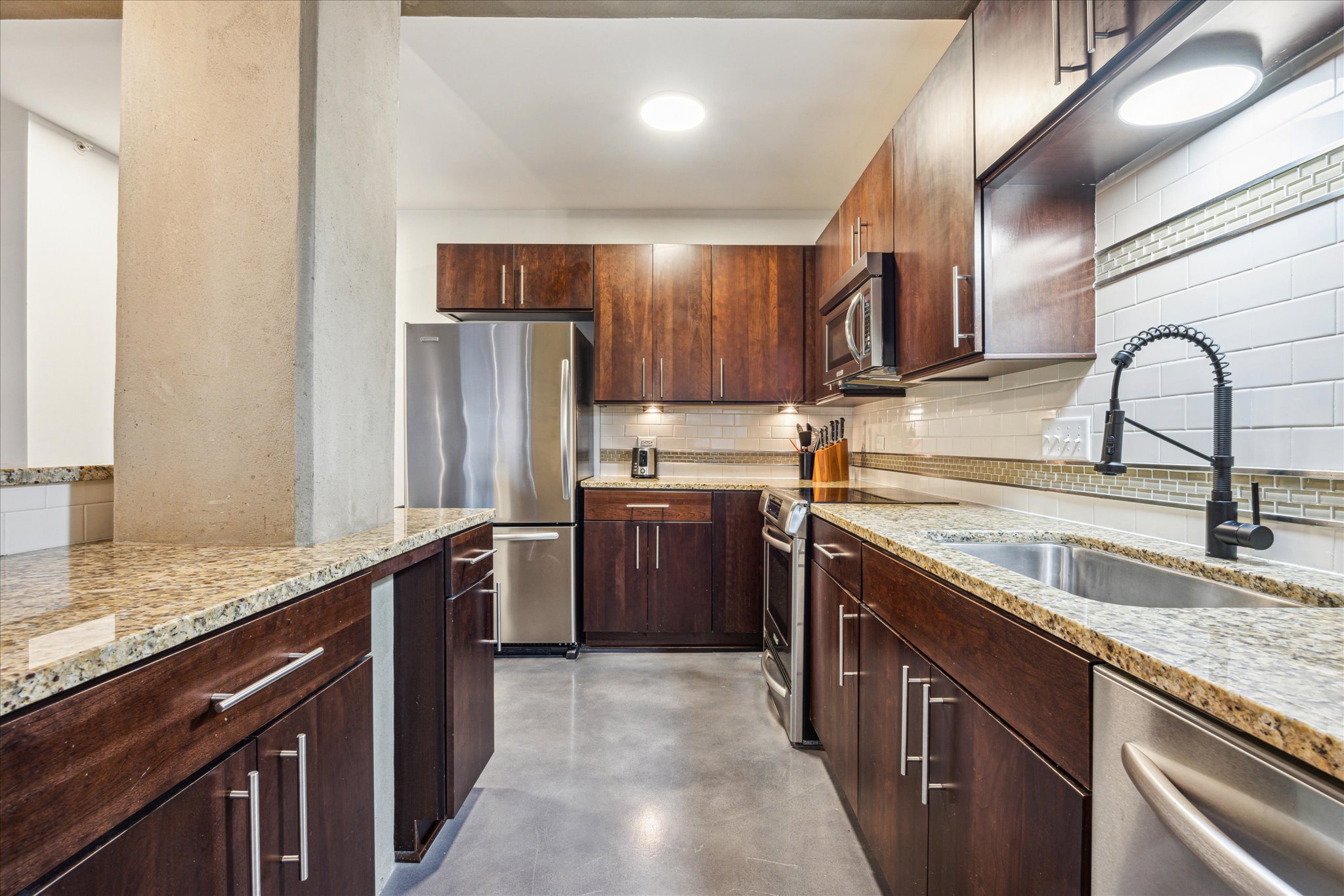 800 Brazos Street, Unit 1002 Austin, TX 78701 - Photo 4 of 12