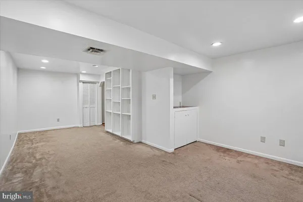 $2,250 | 9313 Taverney Terrace, Gaithersburg, MD 20879