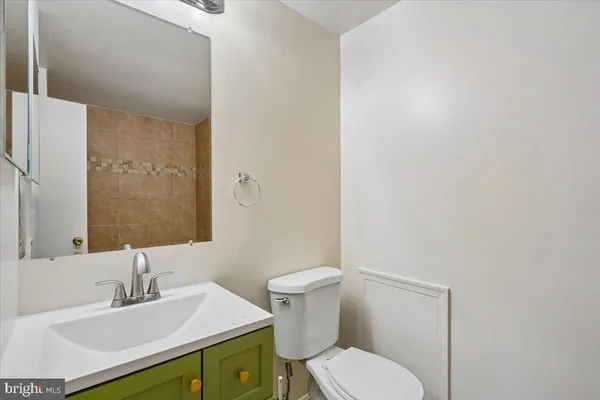$2,250 | 9313 Taverney Terrace, Gaithersburg, MD 20879