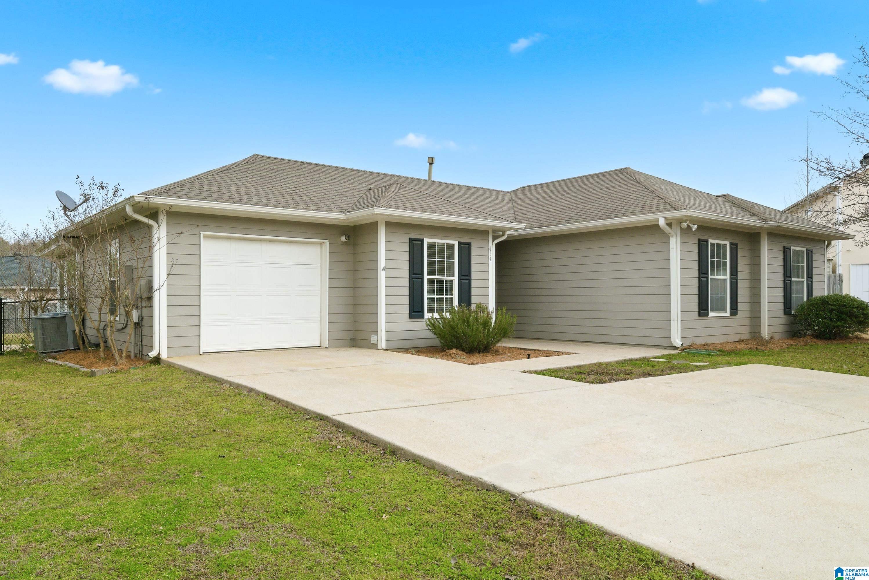 424 Meriweather Lane Calera, AL 35040 - Photo 1 of 34