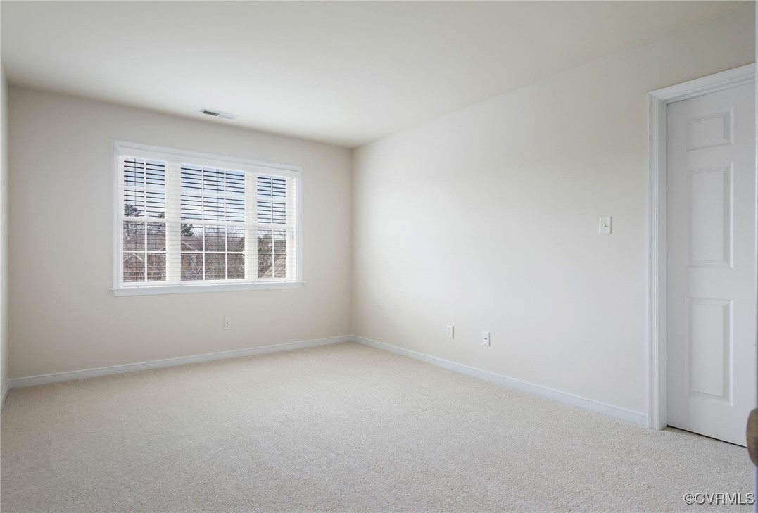 3025 Markfield Drive Midlothian, VA 23113 - Photo 32 of 41 an empty room with a window