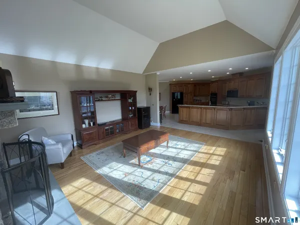 $998,500 | 11 Berten Ridge Road, Durham, CT 06422