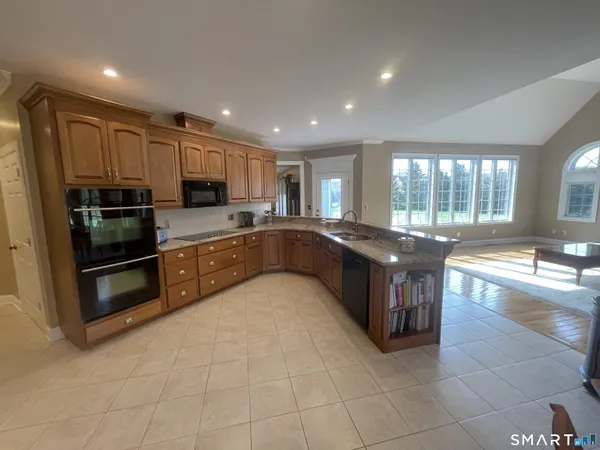 $998,500 | 11 Berten Ridge Road, Durham, CT 06422